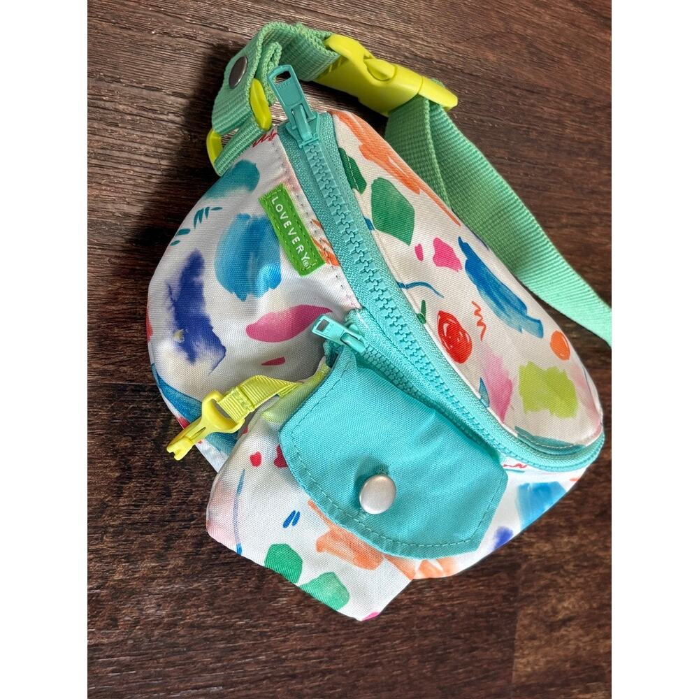 Lovevery The Everywhere Convertible Reversible Child Size Fanny Pack